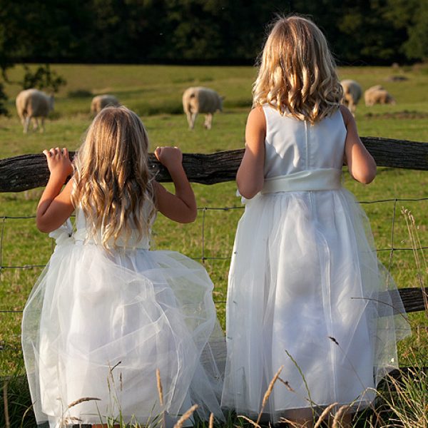 White flower girl and bridesmaid dress ideas
