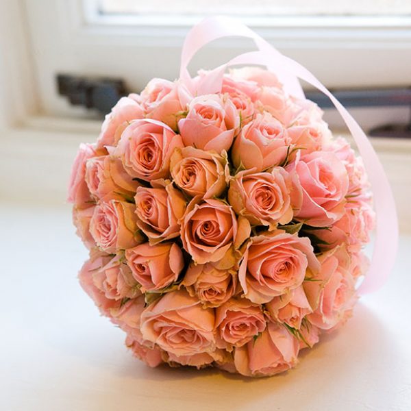 Bride's pretty rose bouquet