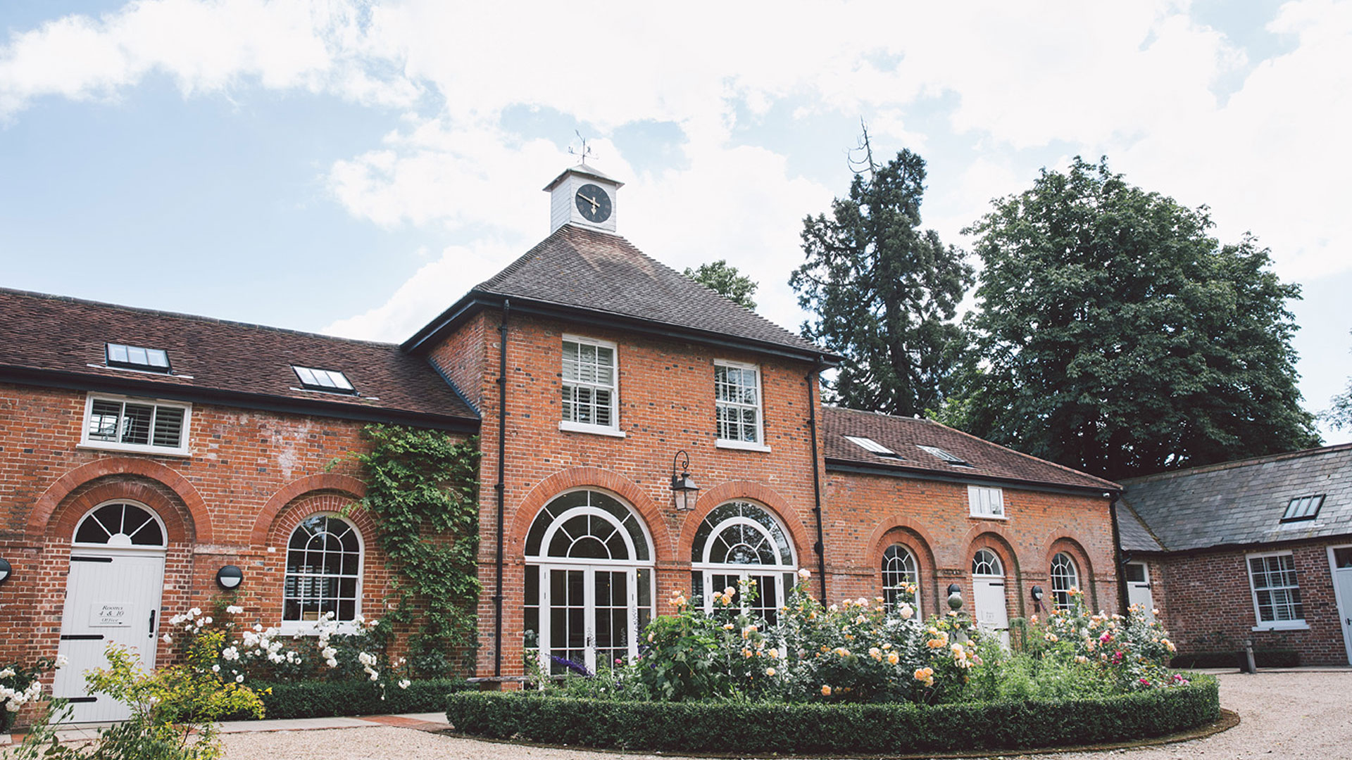 The Coach House offers accommodation for close family and friends - wedding accommodation Essex